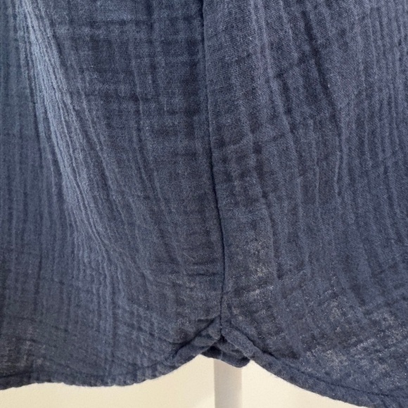 Quince 100% Organic Cotton Gauze Roll Sleeve Shirt L - Picture 9 of 12